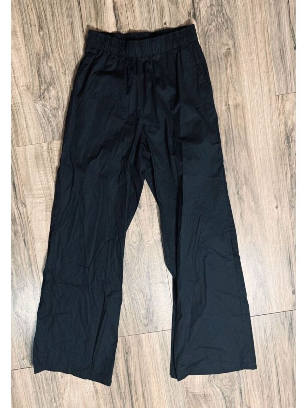 Nike Sportswear Chill Poplin Women's High-Waisted Loose Open-Hem Pants